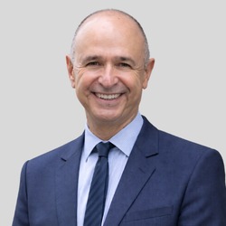 Dr Peter Lachman