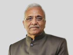 Dr Girdhar J Gyani