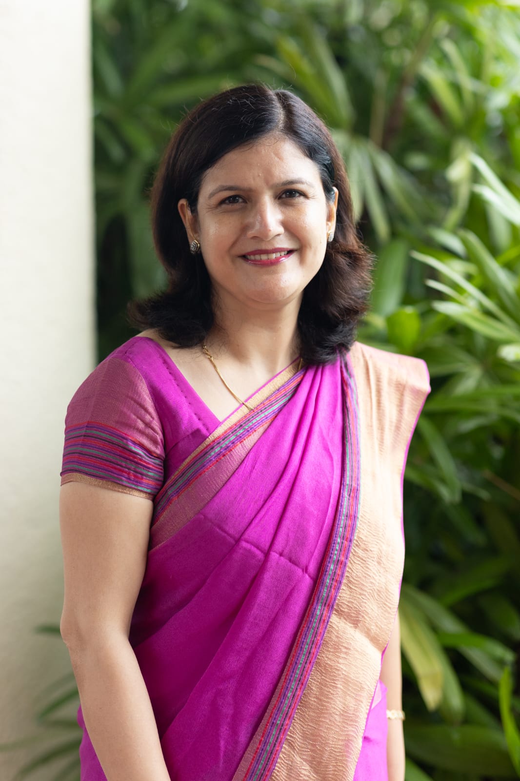 Dr Abha Mehndiratta